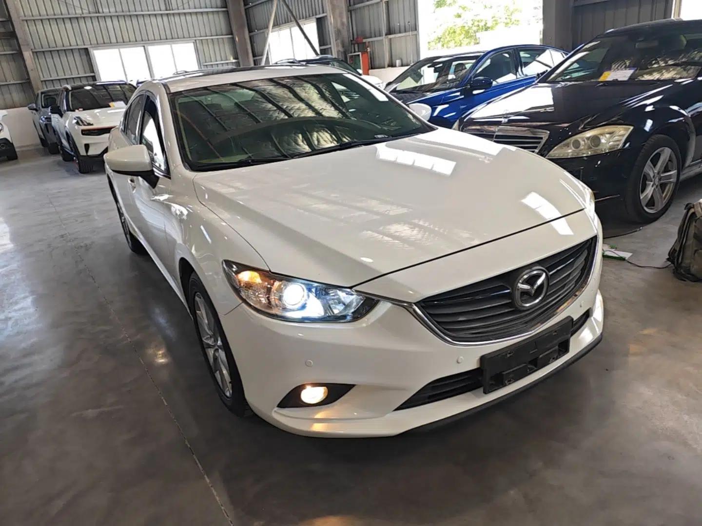 Mazda Atenza 2014 2.0L Blue Sky Luxury Edition — миниатюра 3