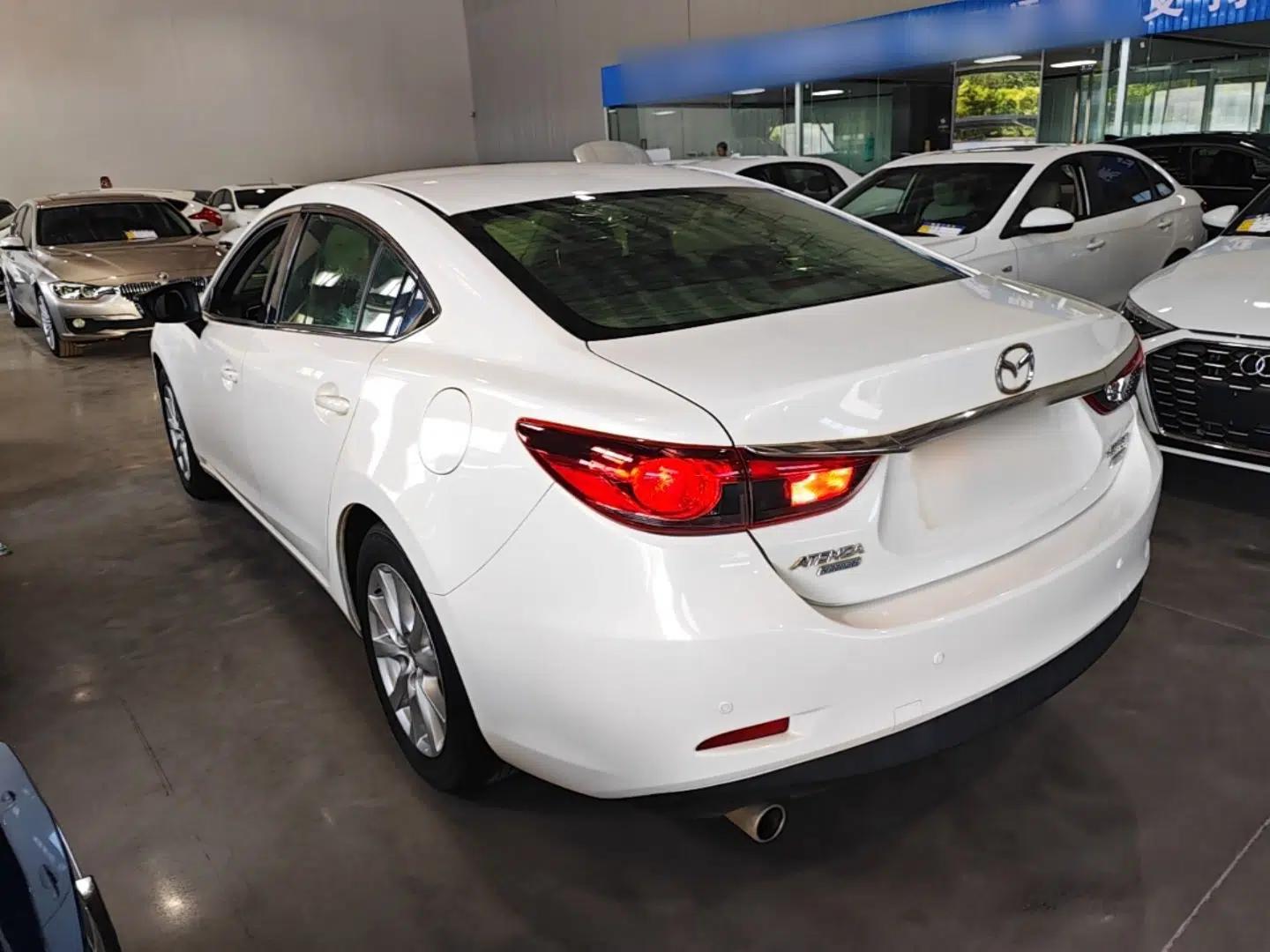 Mazda Atenza 2014 2.0L Blue Sky Luxury Edition — миниатюра 4