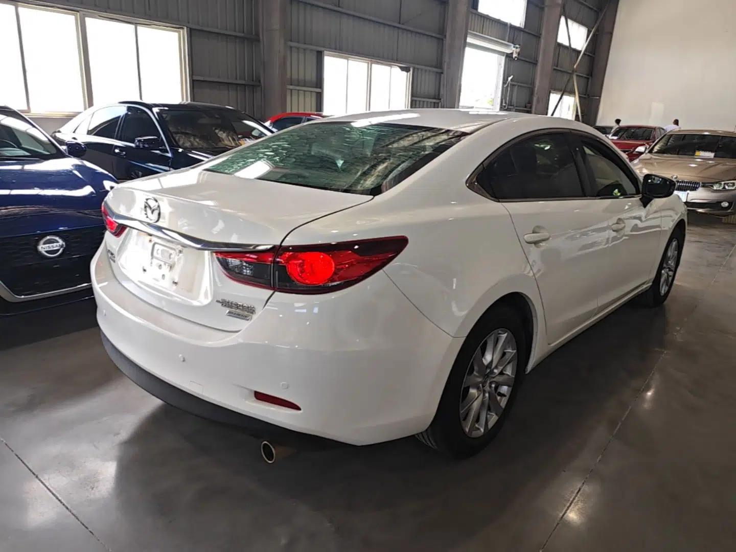 Mazda Atenza 2014 2.0L Blue Sky Luxury Edition — миниатюра 6