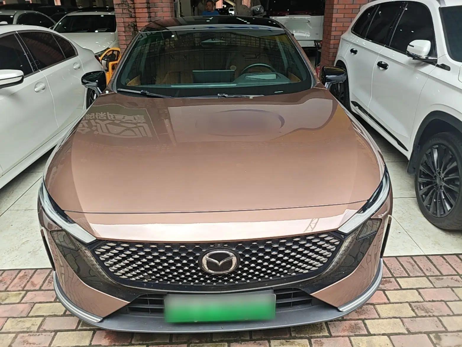 Mazda EZ-6 2024 Range-Extended 200 Luxury Edition — миниатюра 2