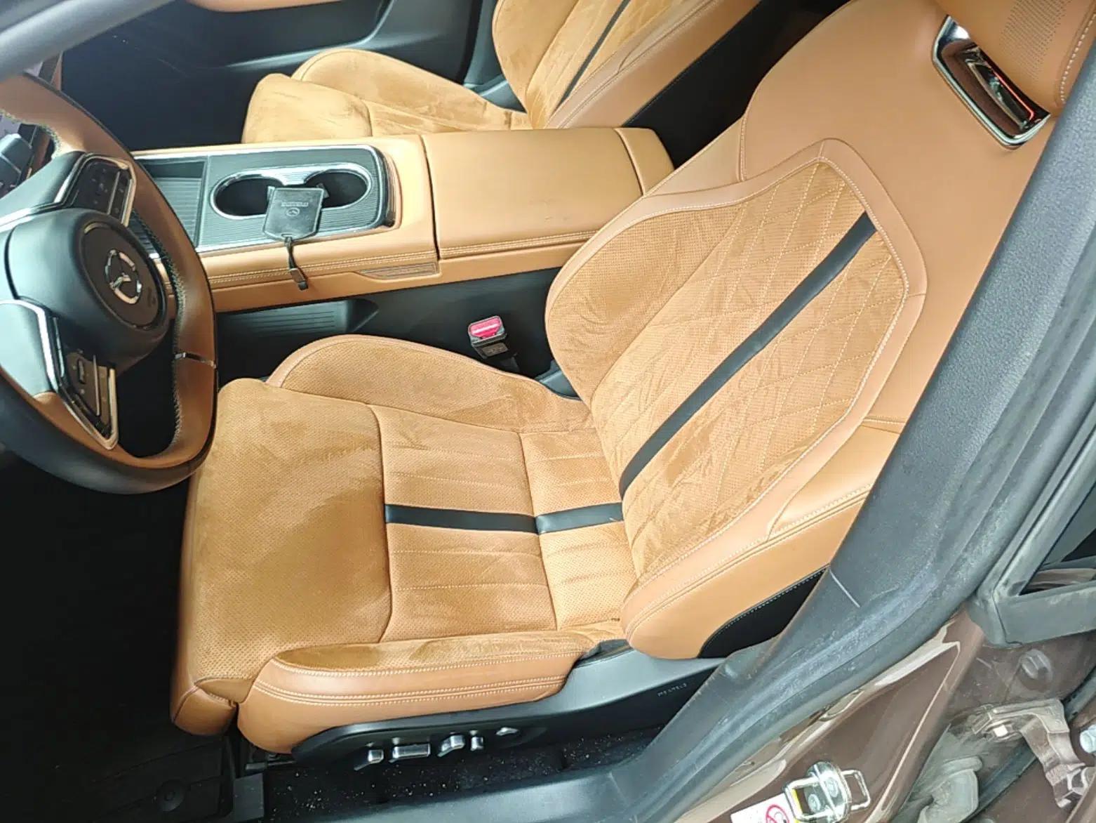 Mazda EZ-6 2024 Range-Extended 200 Luxury Edition — миниатюра 17