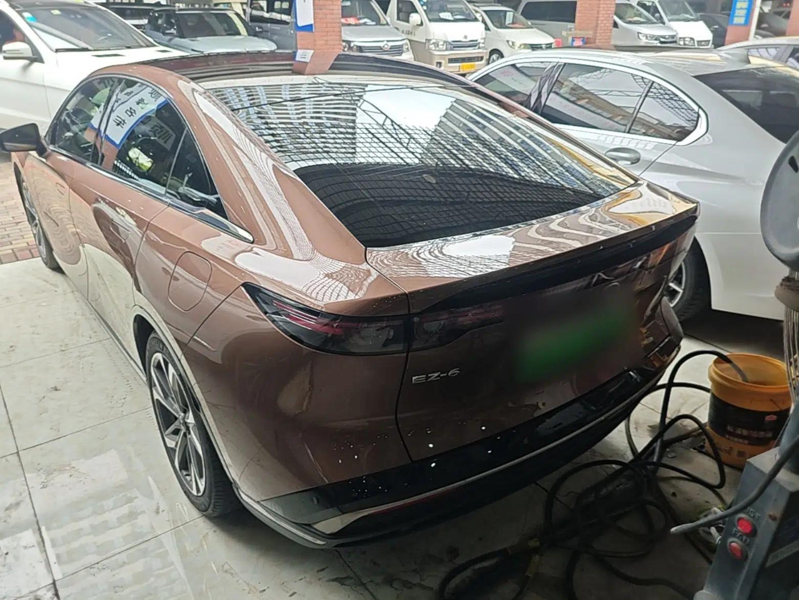 Mazda EZ-6 2024 Range-Extended 200 Luxury Edition — миниатюра 4
