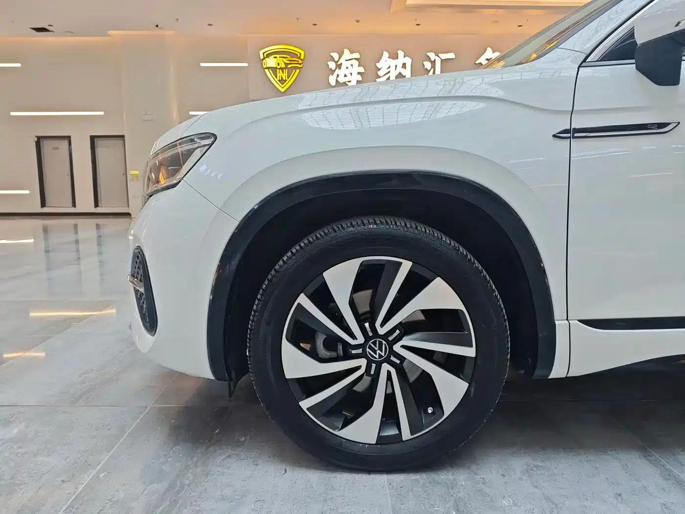 Tayron X 2023 330TSI 2WD Premium High-Performance Edition — миниатюра 6