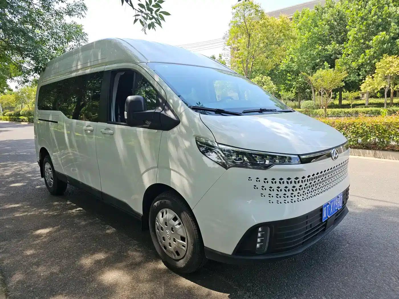 Xintu V70 2023 2.0T Elite Edition Automatic Long Wheelbase Mid-Roof 6/7 Seats — миниатюра 3