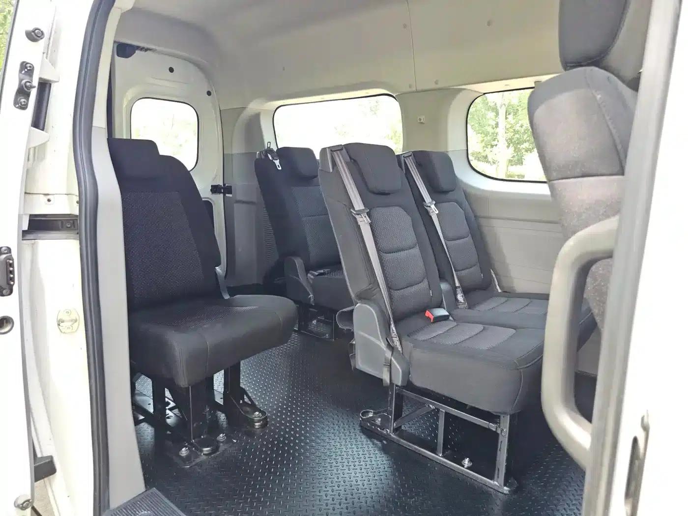 Xintu V70 2023 2.0T Elite Edition Automatic Long Wheelbase Mid-Roof 6/7 Seats — миниатюра 9
