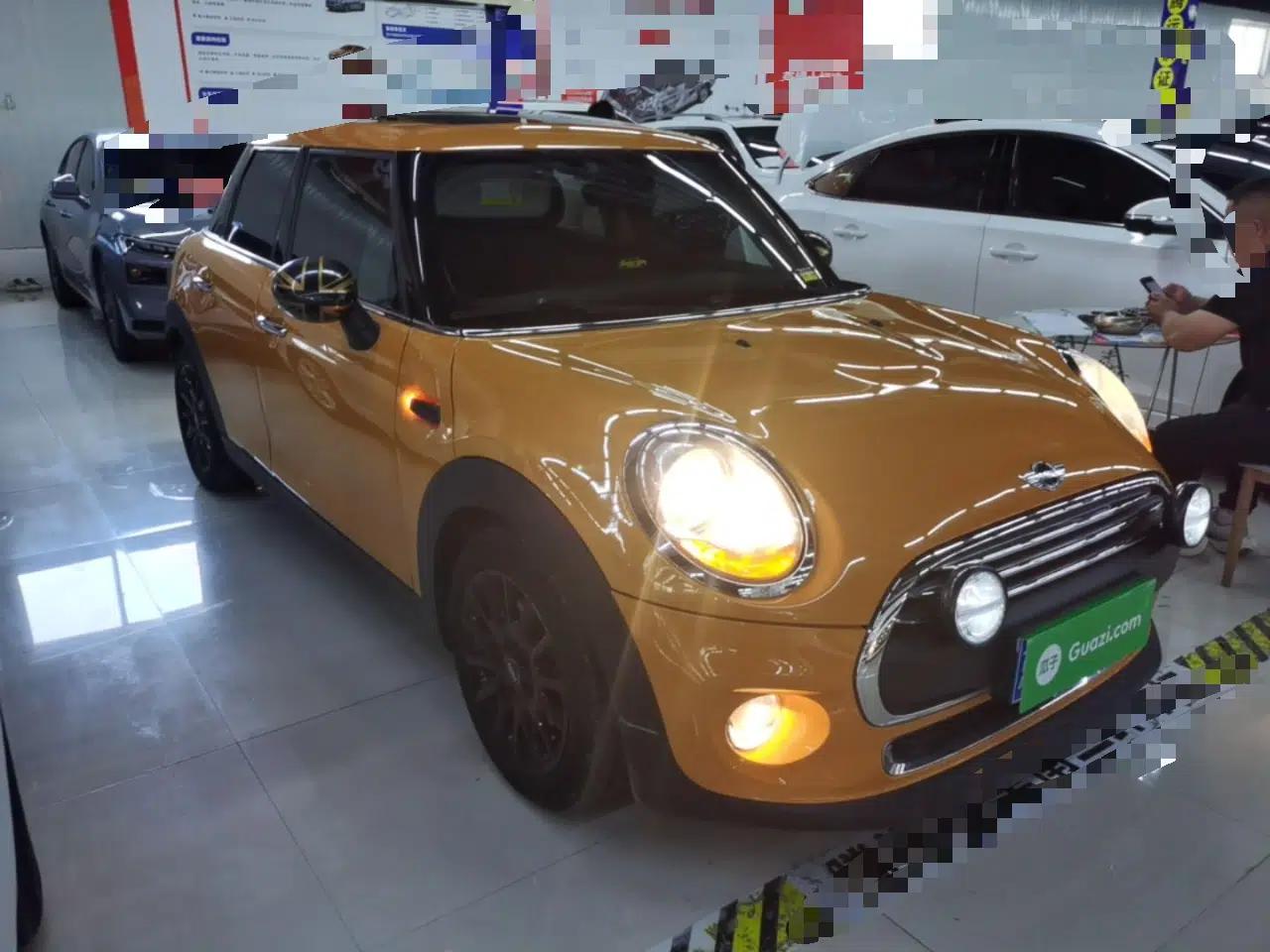 MINI 2018 1.5T ONE PLUS Five-Door Edition — миниатюра 12