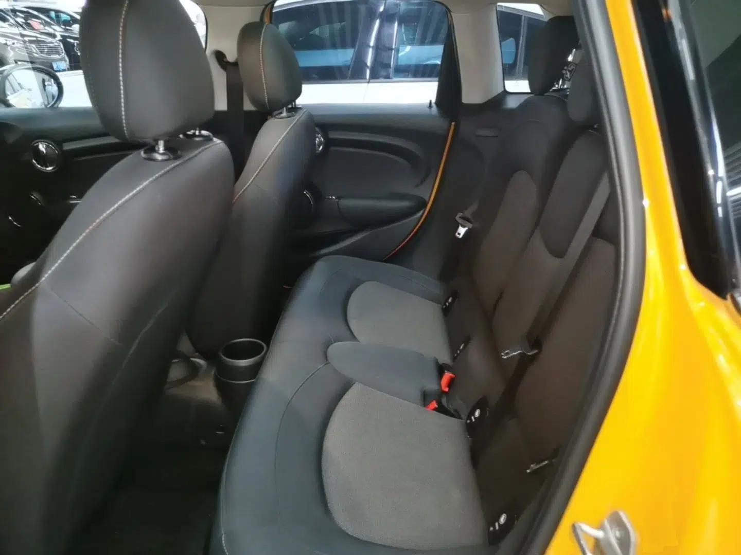 MINI 2018 1.5T ONE PLUS Five-Door Edition — миниатюра 25
