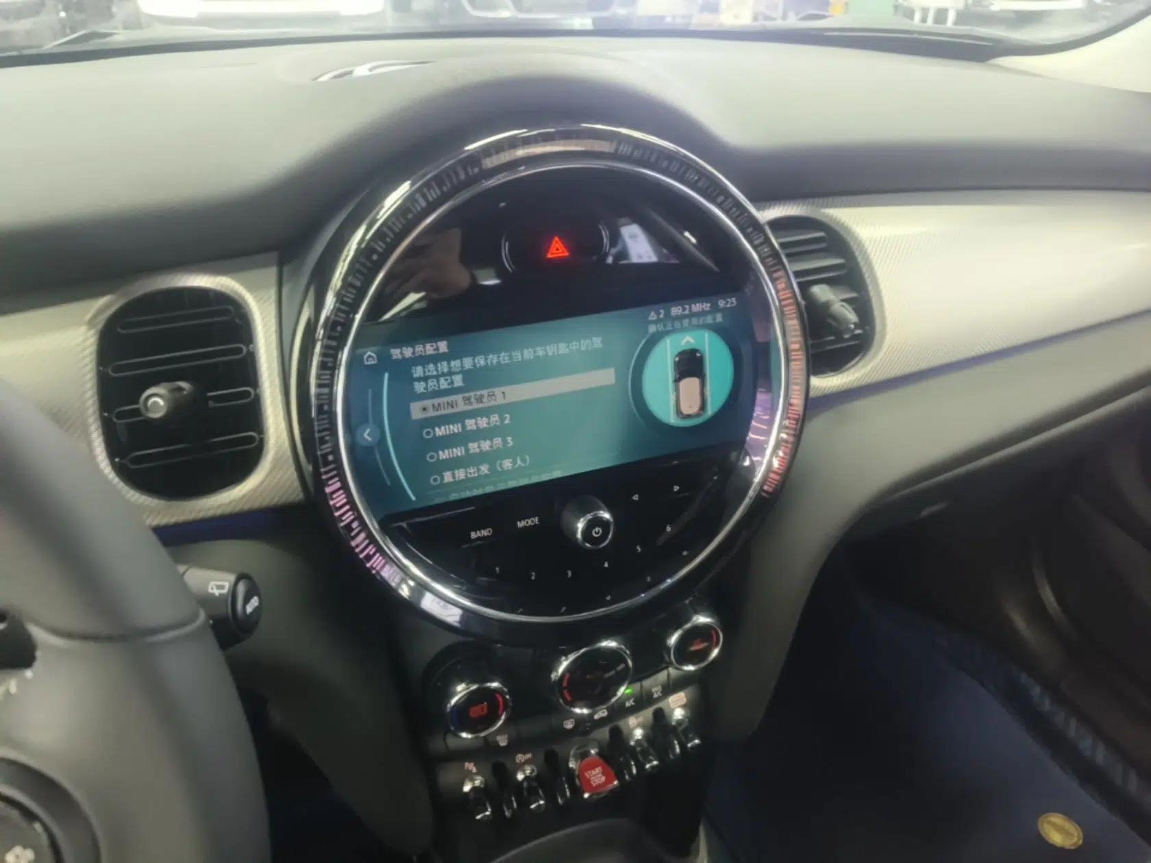 MINI 2022 2.0T COOPER S CABRIO Artist — миниатюра 20