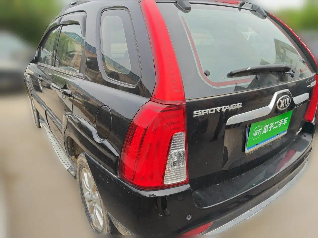 Kia Sportage 2013 2.0L Automatic Two-Wheel Drive GL Trim — миниатюра 4