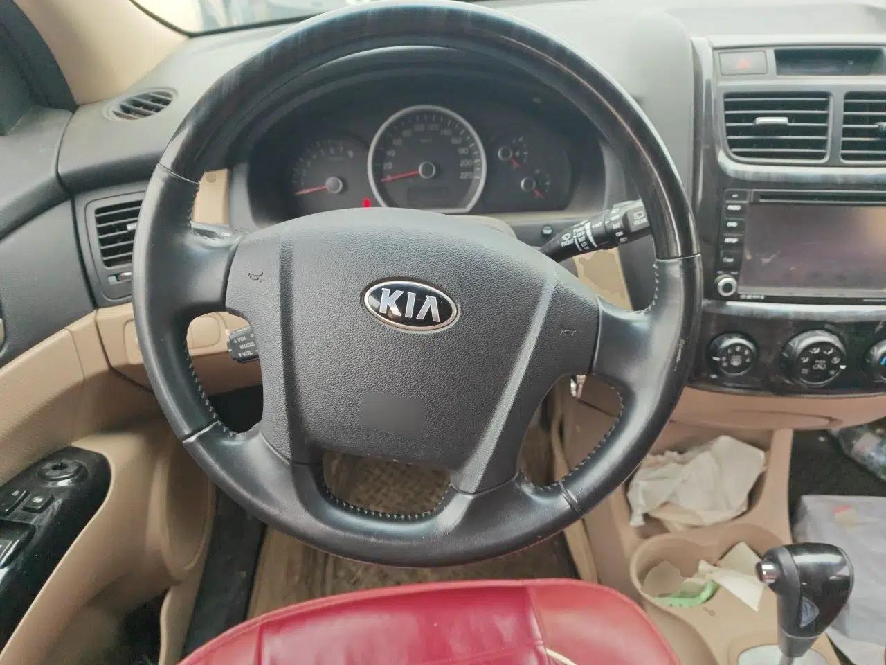 Kia Sportage 2013 2.0L Automatic Two-Wheel Drive GL Trim — миниатюра 10