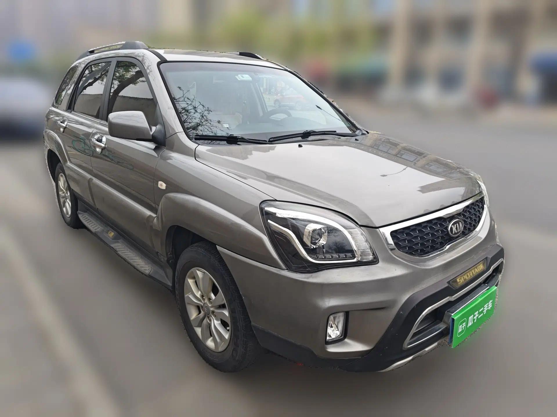 Kia Sportage 2013 2.0L Automatic Two-Wheel Drive GL Trim — миниатюра 3
