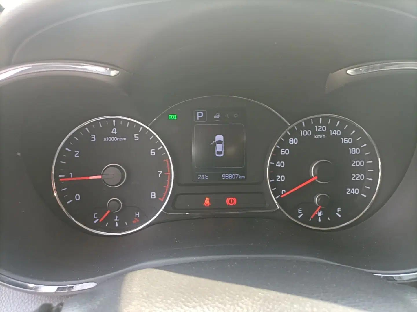 Kia K3 2016 1.6L Automatic GLS — миниатюра 14