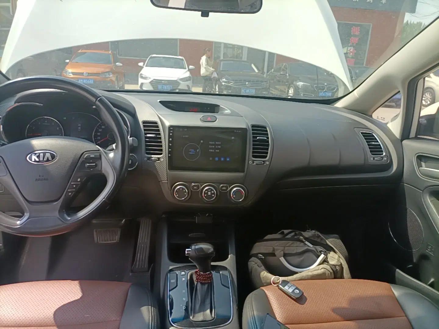 Kia K3 2016 1.6L Automatic GLS — миниатюра 15