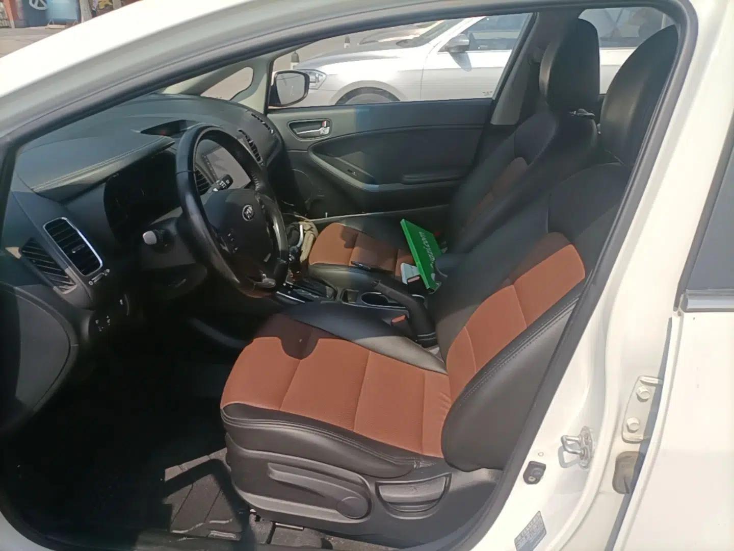 Kia K3 2016 1.6L Automatic GLS — миниатюра 17
