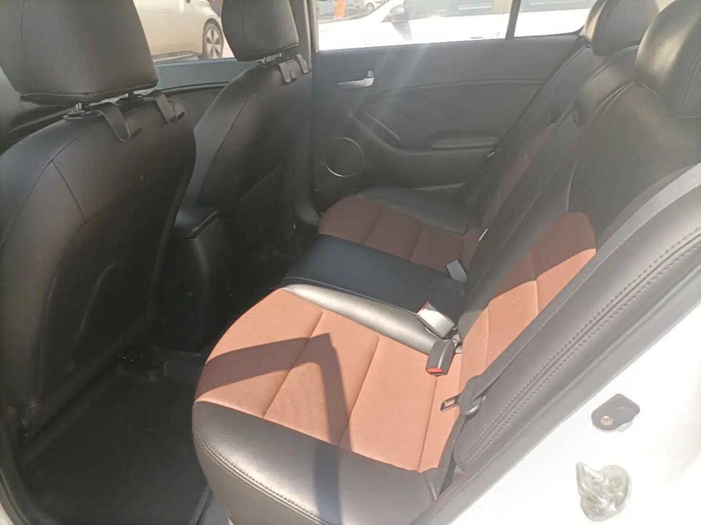 Kia K3 2016 1.6L Automatic GLS — миниатюра 20