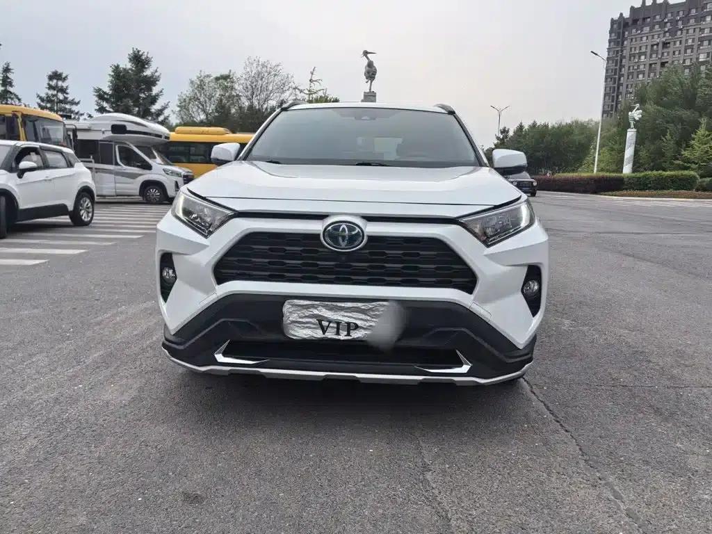 RAV4 2021 Facelift Hybrid 2.5L E-CVT 2WD Elite Edition — миниатюра 11