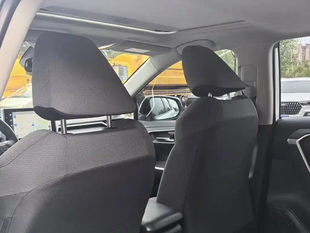 RAV4 2021 Facelift Hybrid 2.5L E-CVT 2WD Elite Edition — миниатюра 15