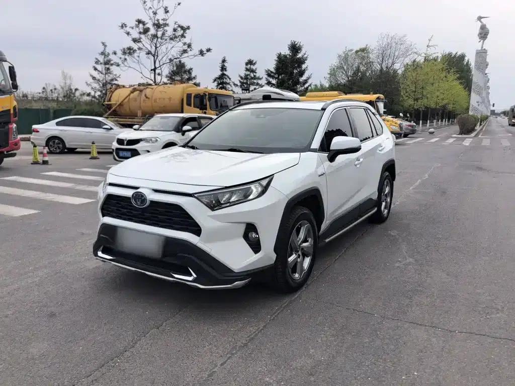 RAV4 2021 Facelift Hybrid 2.5L E-CVT 2WD Elite Edition — миниатюра 5