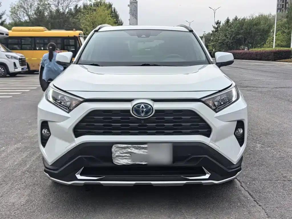 RAV4 2021 Facelift Hybrid 2.5L E-CVT 2WD Elite Edition — миниатюра 6