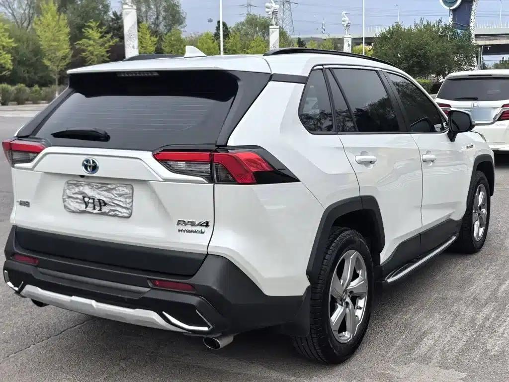 RAV4 2021 Facelift Hybrid 2.5L E-CVT 2WD Elite Edition — миниатюра 10