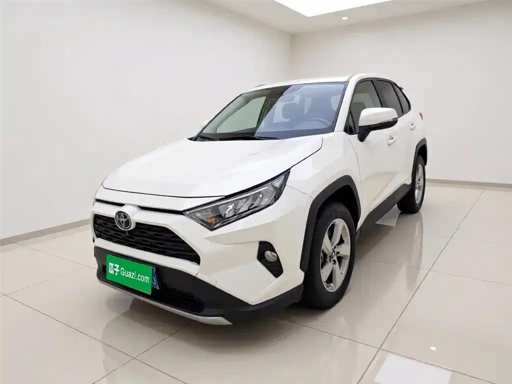 RAV4 2020 2.0L CVT 4WD Fashion Plus Edition — миниатюра 2