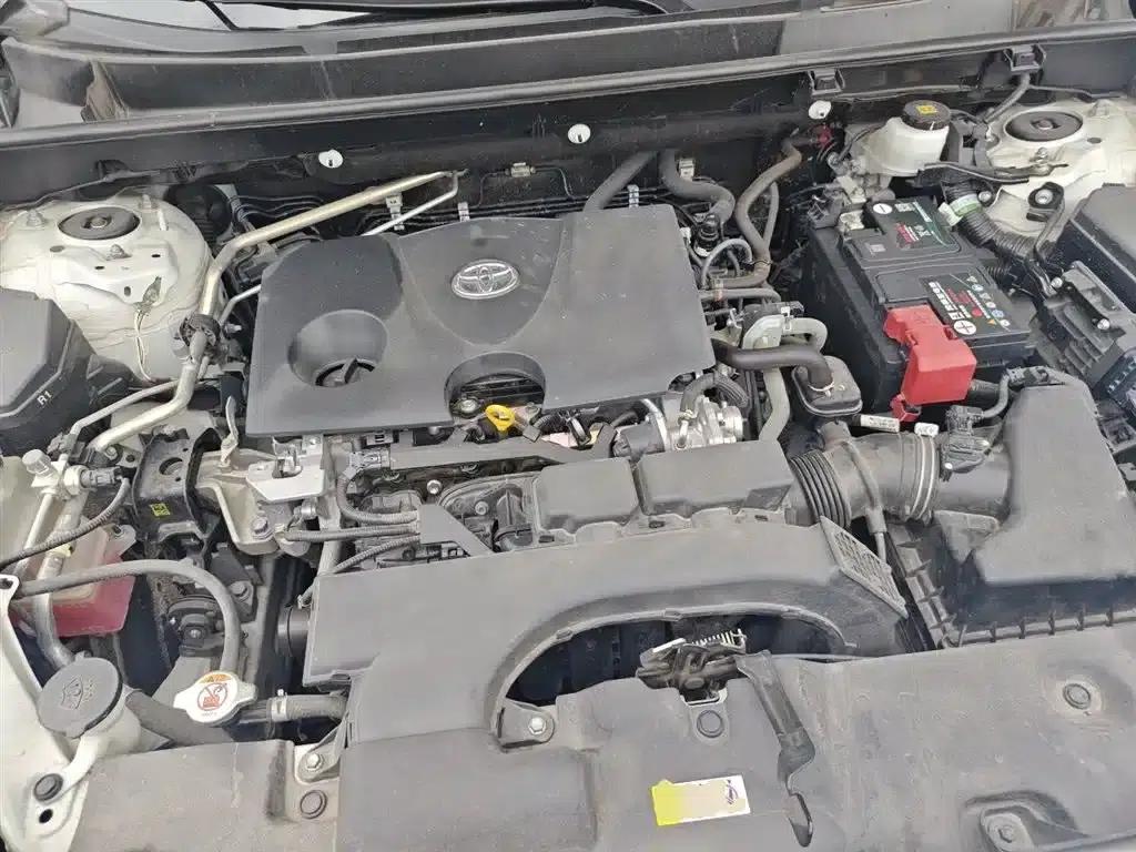 RAV4 2020 2.0L CVT 4WD Fashion Plus Edition — миниатюра 11