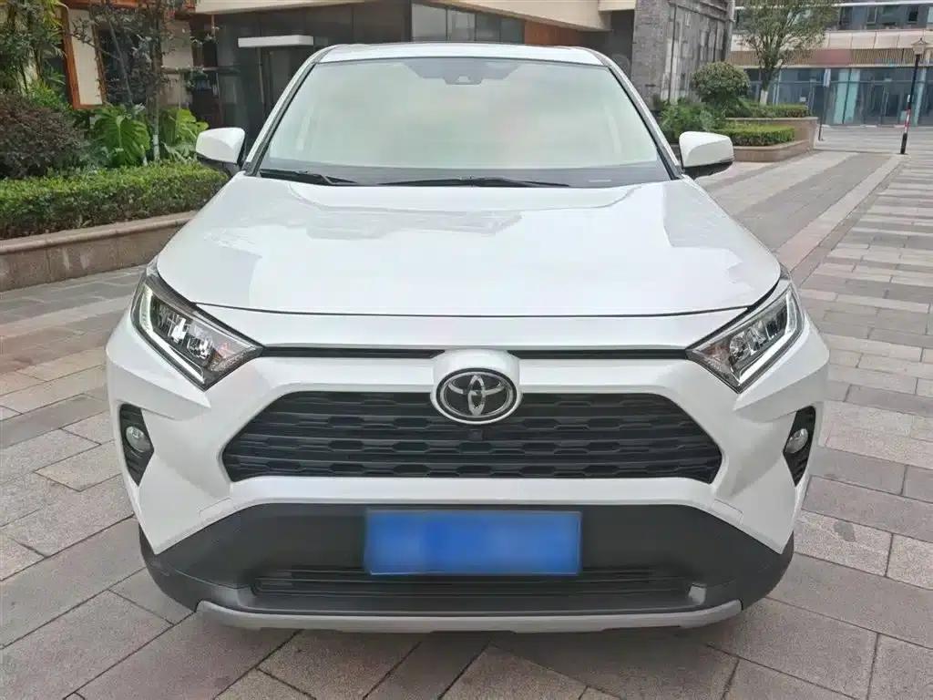 RAV4 2020 2.0L CVT 4WD Fashion Plus Edition — миниатюра 24
