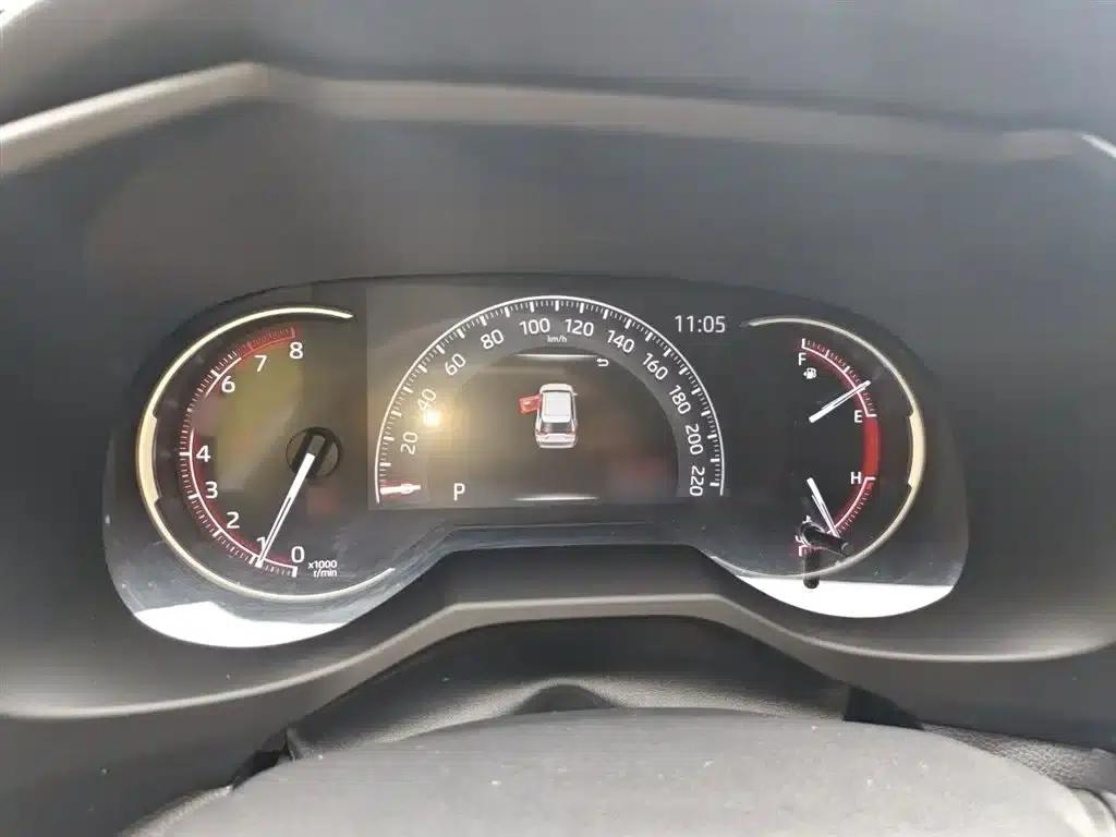 RAV4 2020 2.0L CVT 4WD Fashion Plus Edition — миниатюра 4