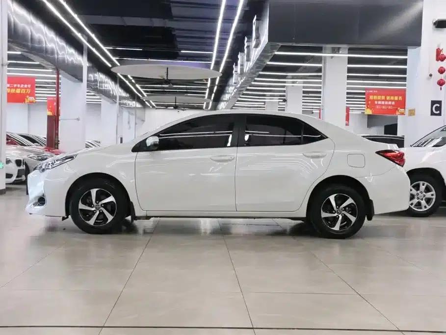 Levin 2017 Facelift 185T CVT Elite Edition (National V Emission Standard) — миниатюра 3