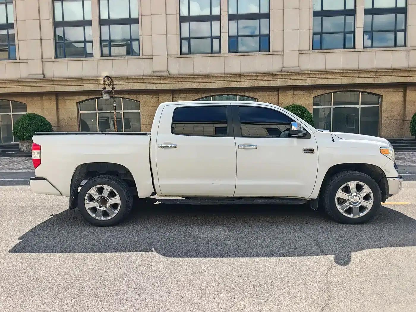2014 Tundra 5.7L 1794 Edition — миниатюра 4