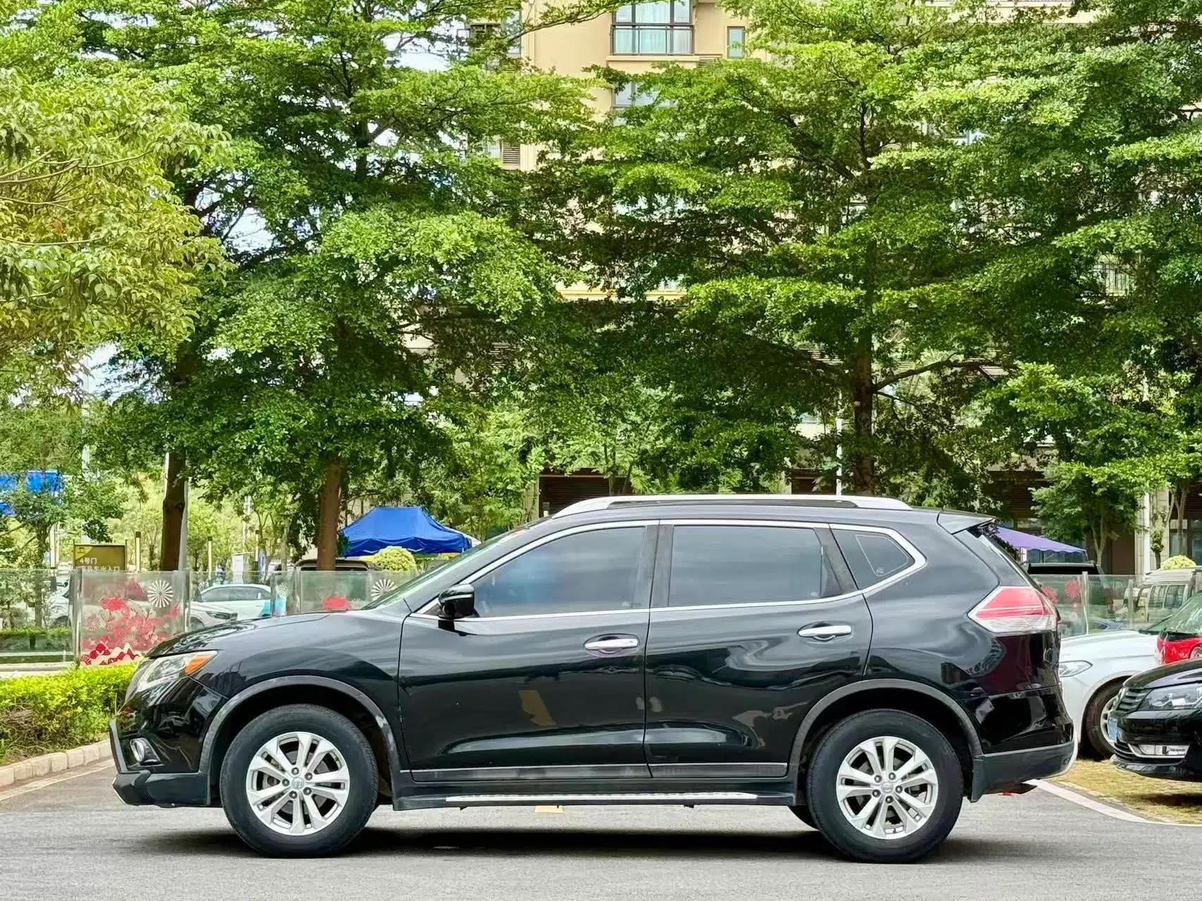 Nissan X-Trail 2014 2.0L CVT Comfort Edition 2WD — миниатюра 3