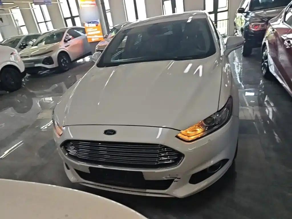 2013 Ford Mondeo 1.5L GTDi180 Fashion Edition — миниатюра 3