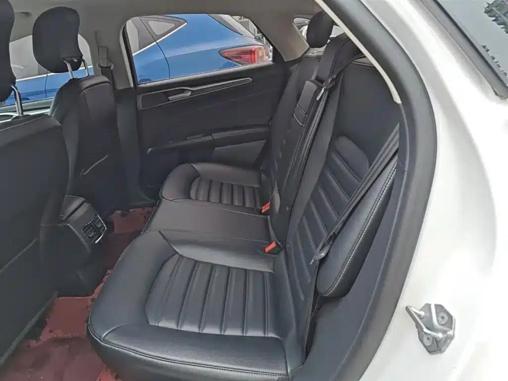 2020 Ford Mondeo EcoBoost 180 Fashion Edition — миниатюра 17