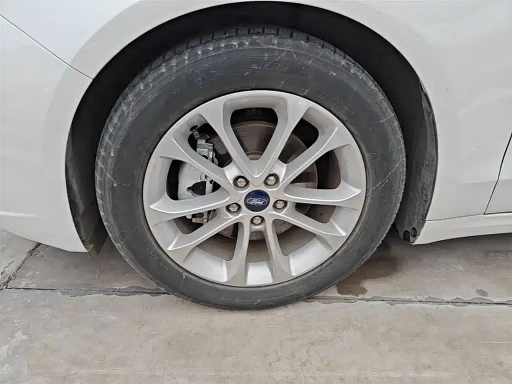 2020 Ford Mondeo EcoBoost 180 Fashion Edition — миниатюра 23