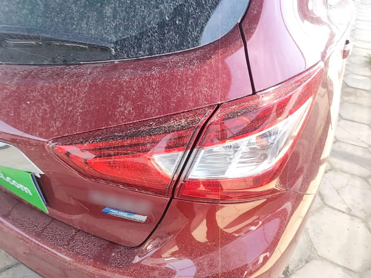 Nissan Tiida 2016 1.6L CVT Cool Dynamic Edition — миниатюра 9