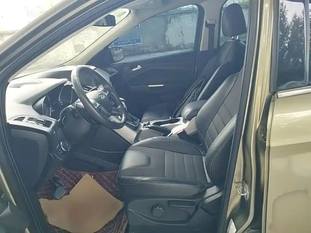 Ford Kuga 2015 1.5L GTDi 2WD Fashion Edition — миниатюра 15