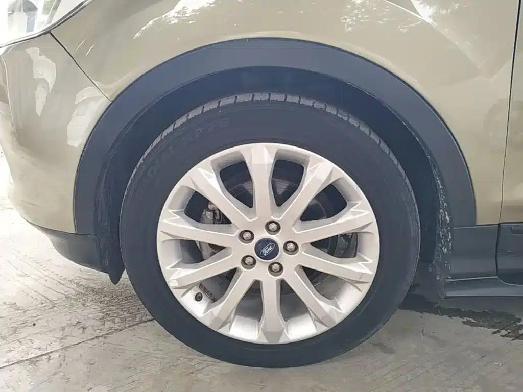 Ford Kuga 2015 1.5L GTDi 2WD Fashion Edition — миниатюра 23