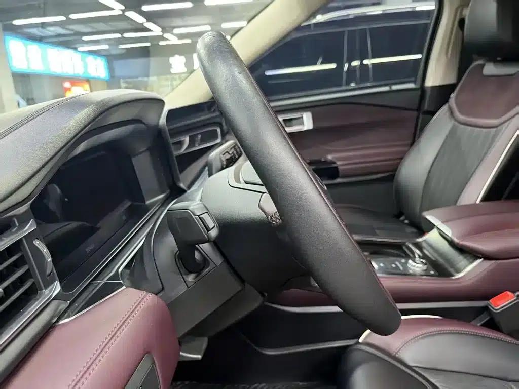 2023 Ford Explorer EcoBoost 285 AWD Titanium Edition (6-seater) — миниатюра 12