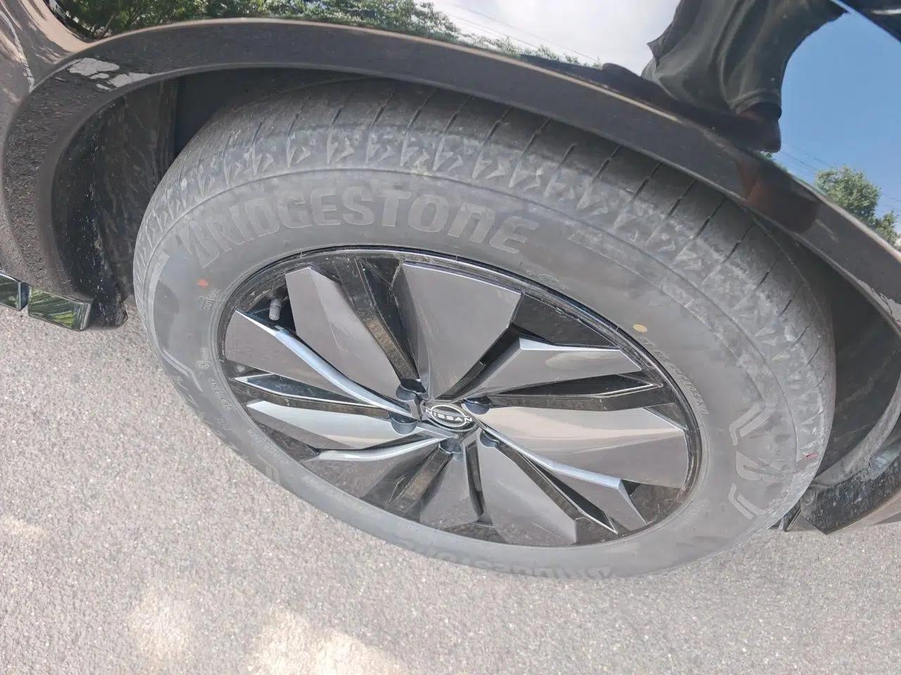 Nissan ARIYA 2023 500 — миниатюра 8