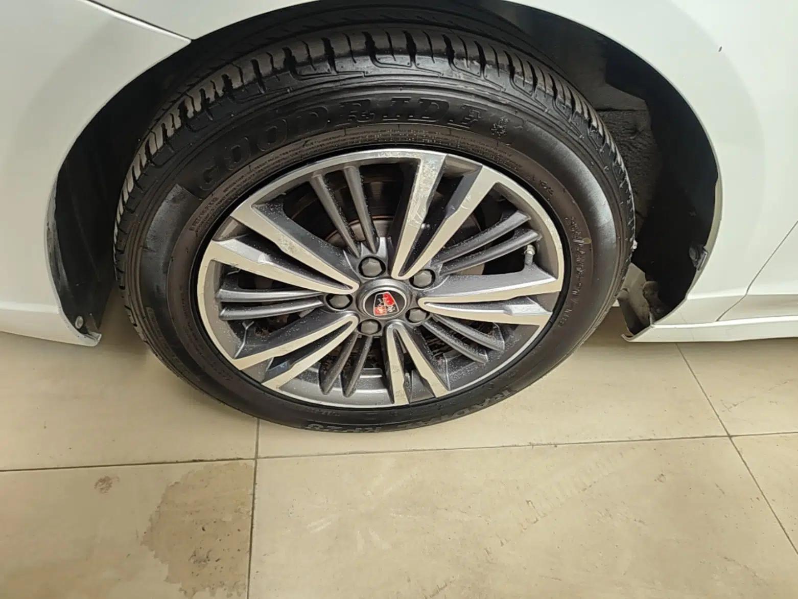 Roewe i5 2019 1.5L Automatic 4G Connected Langhao Edition — миниатюра 10