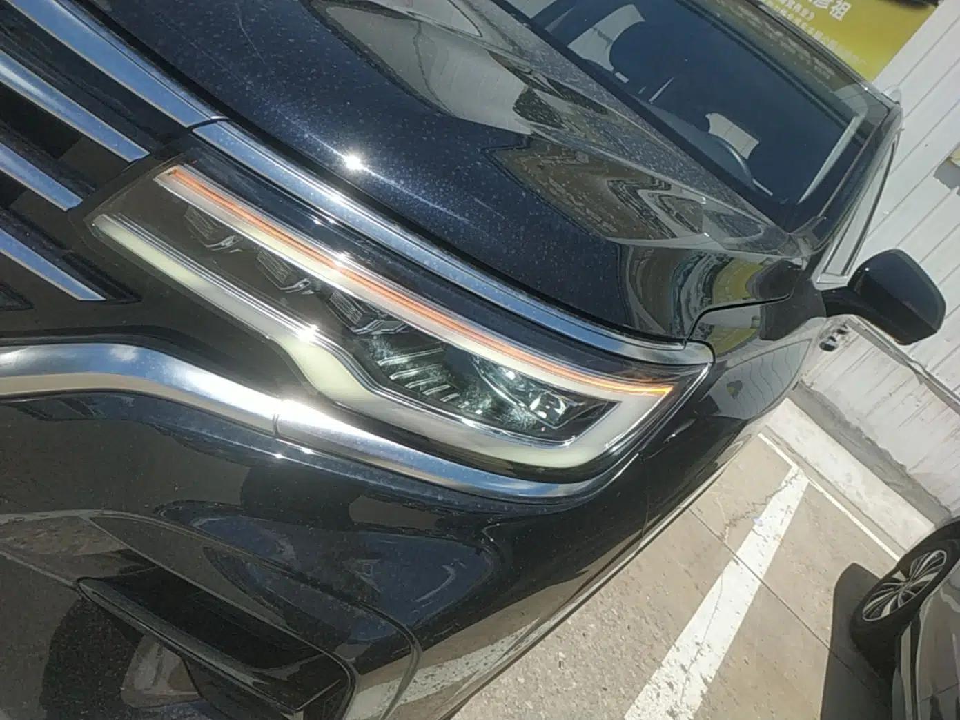 Roewe RX5 eMAX 2020 500 PHEV Smart Cabin Flagship Edition — миниатюра 8