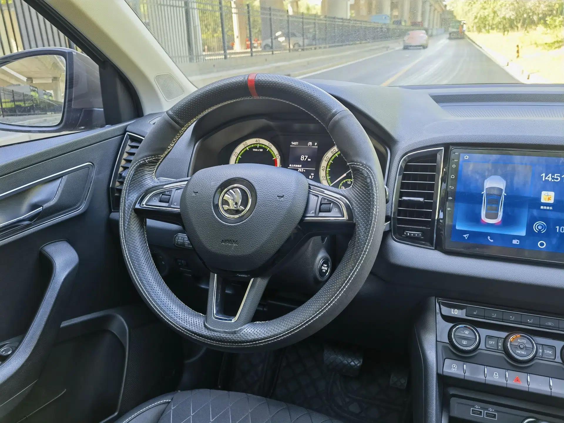 Skoda Karoq 2018 TSI280 Luxury Edition China V Standard — миниатюра 21