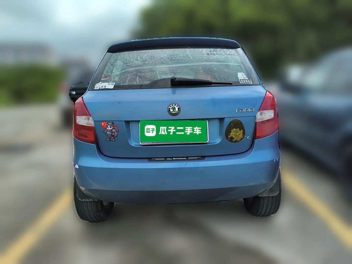 Skoda Fabia 2011 1.4L Manual Crystal Edition — миниатюра 5