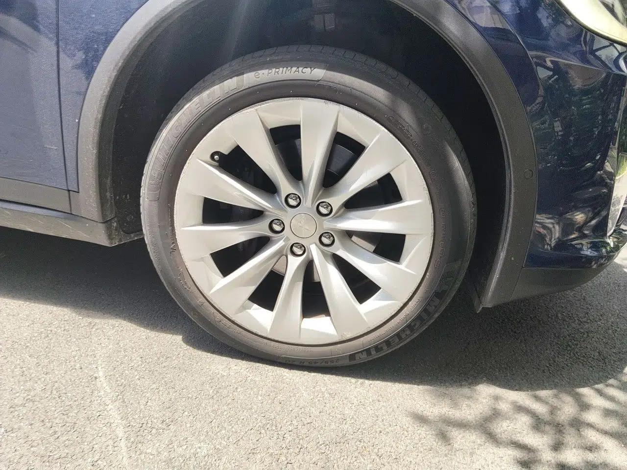 Tesla Model X 2019 Long-Range Version — миниатюра 8
