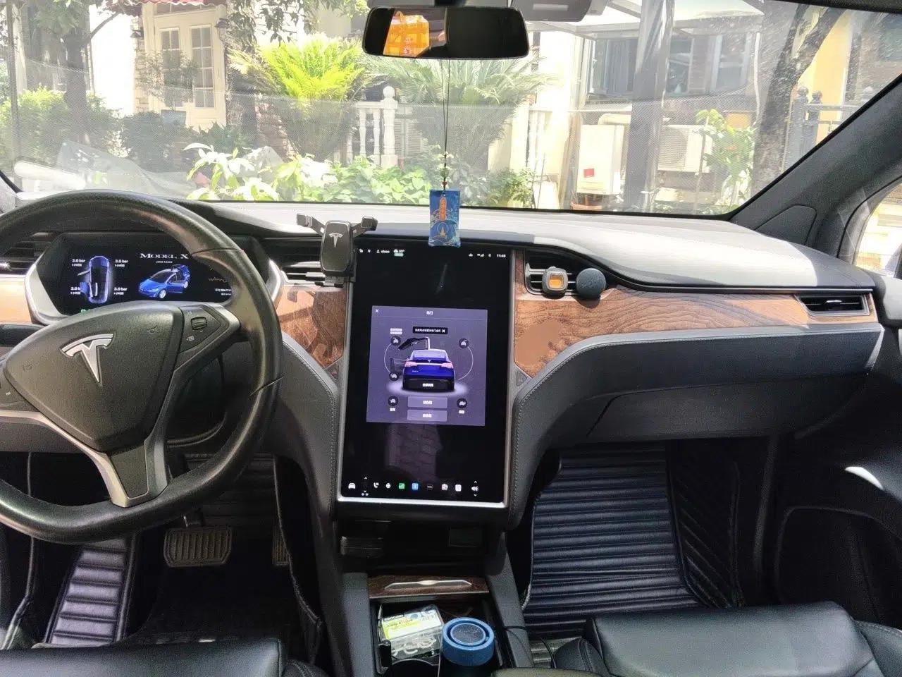 Tesla Model X 2019 Long-Range Version — миниатюра 9