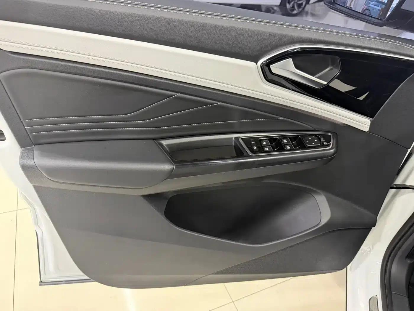 Jetta VS7 2023 280TSI Automatic High-Gloss Enjoy Edition — миниатюра 8