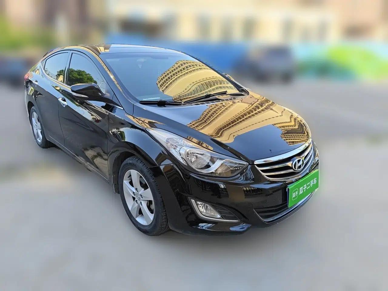 Hyundai Elantra (5th Generation / Langdong) 2012 1.6L Manual Leading Model — миниатюра 3
