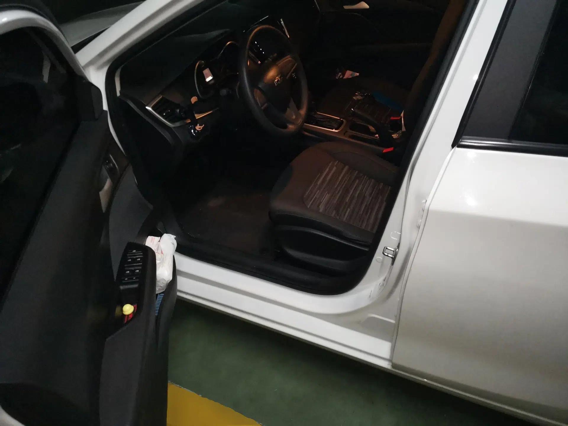 Chevrolet Cavalier 2018 320 Automatic Enjoyment Sunroof Edition — миниатюра 16