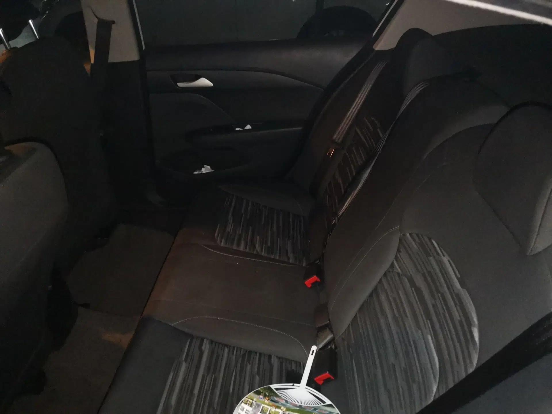Chevrolet Cavalier 2018 320 Automatic Enjoyment Sunroof Edition — миниатюра 17