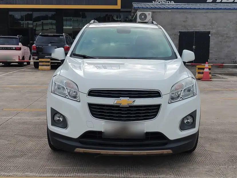 Chevrolet Trax 2016 1.4T Manual Two-Wheel Drive Comfort Version with Sunroof — миниатюра 2